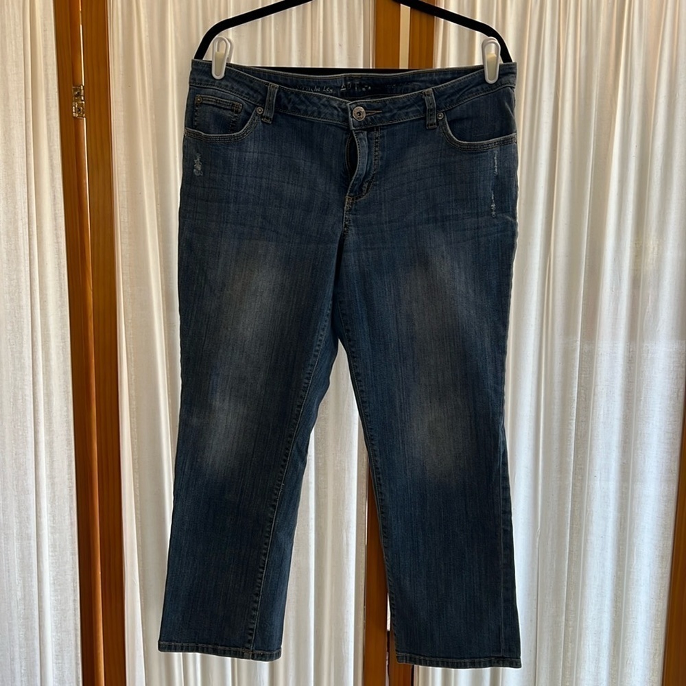 APT9 Women’s Denim Jean, Straight Leg Cropped Sz 14, Modern Fit